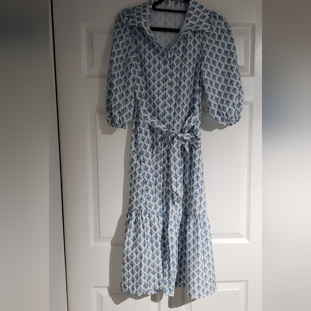 NWT-Blue and White Patterned Button Down Dress